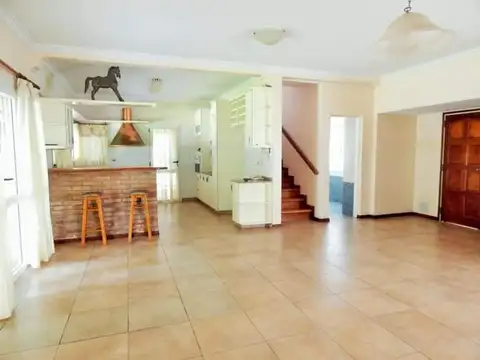 Casa en Venta en Funes, USD 295.000