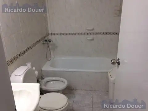 Departamento en Alquiler en San Isidro Vias / Rolon, $ 750.000