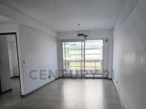 Jose P. Varela 3200, Piso 0