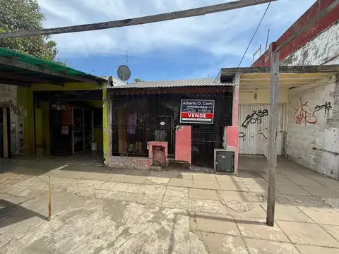 CASA Y LOCAL COMERCIAL