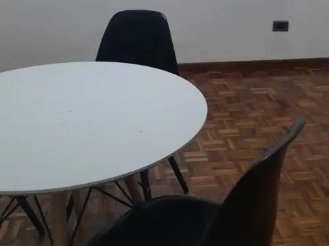 Viamonte 1400, Piso 1