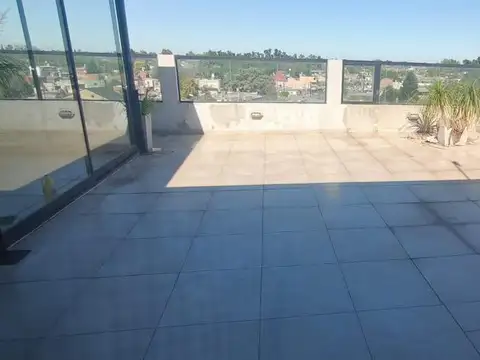 Departamento Excelente con cochera/quincho, 3 dormitorios y terraza