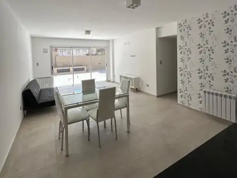 3 De Febrero 1150 , Piso 1