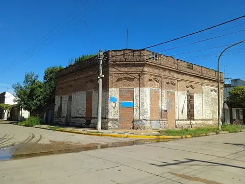 VENTA CASONA A DEMOLER EMPALME VILLA CONSTITUCION