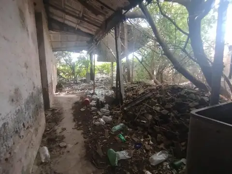 VENTA CASONA A DEMOLER EMPALME VILLA CONSTITUCION
