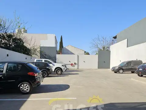 Alquiler de Cochera en Ramos Mejia  Excelente Ubicación