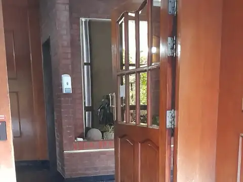 Venezuela 2300, Piso 13