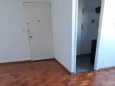 Venezuela 2300, Piso 13