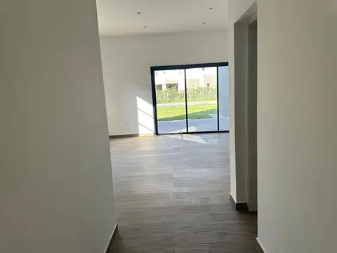 Casa 6 ambientes con 3 baños