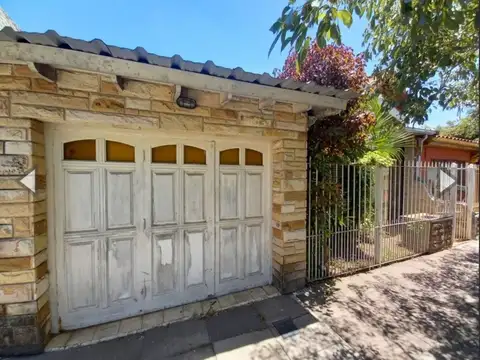 VENTA CASA 3 AMB CON PILETA Y GARAJE - ITUZAINGO