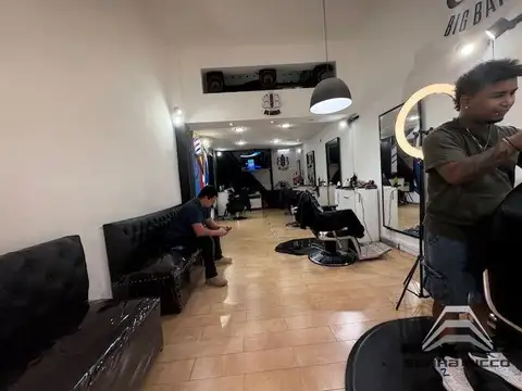 Local en Venta 40 años