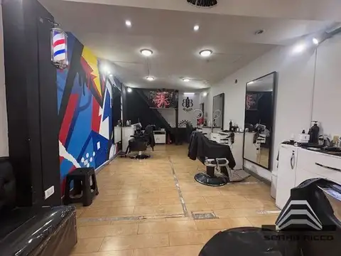 Local comercial en venta ubicado en Flores