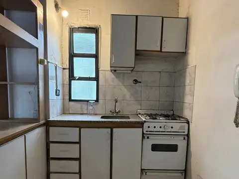 Departamento Tipo PH 2 Amb Patio Lavadero 1° Piso x escalera bajas Expensas !