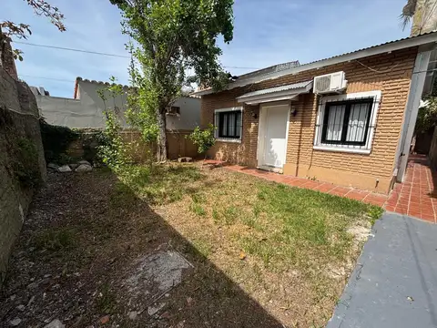 Depto Tipo Casa en Venta 50 años