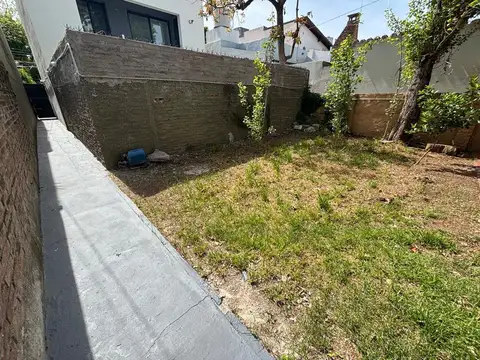 Depto Tipo Casa 2 ambientes con 1 baño
