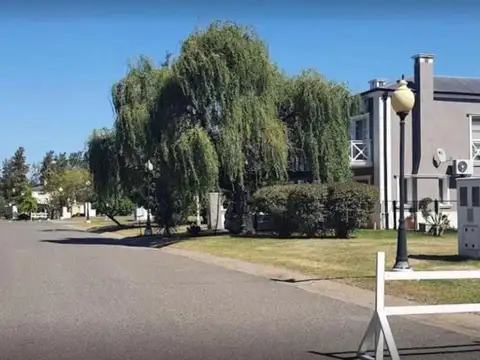 Hermoso Lote En Venta En Barrio Pilar Plaza,