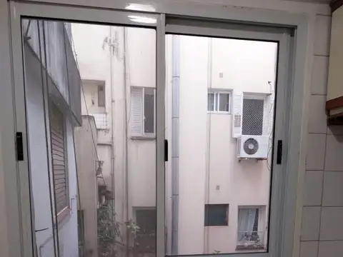 Paraná 1000, Piso 7