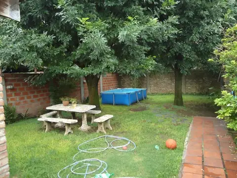 Casa en Venta en Burzaco, USD 140.000