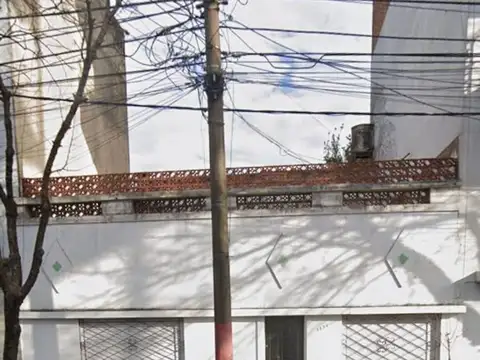 LOTE 243m2 VENTA APTO CONSTRUCCIÓN  BARRIO ABASTO