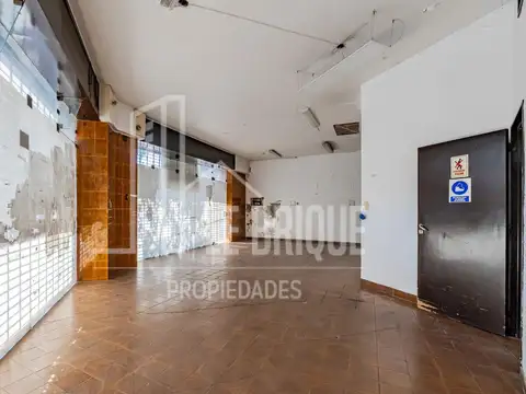 Galpon en Venta en Villa Ortuzar, USD 205.000