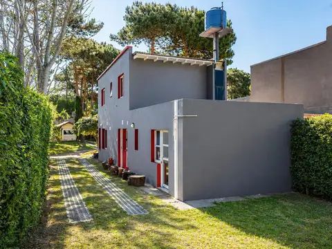 Casa 4 ambientes con 3 baños