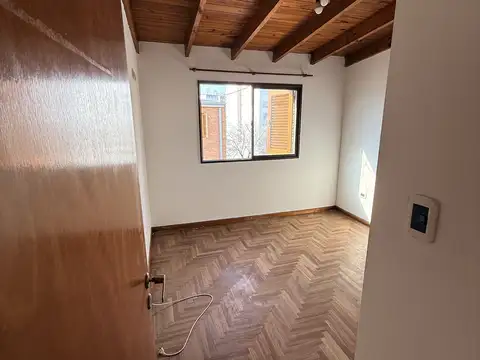 ALQUILER DE DEPARTAMENTO DE 1 DORMITORIO CALLE 16 E/ 42 Y 43