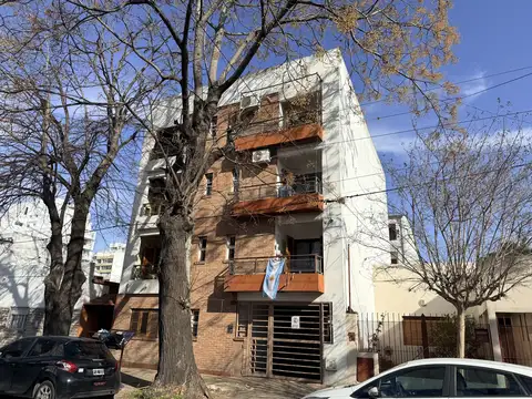 ALQUILER DE DEPARTAMENTO DE 1 DORMITORIO CALLE 16 E/ 42 Y 43