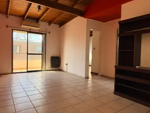 16 e/ 42 y 43 500, Piso 3