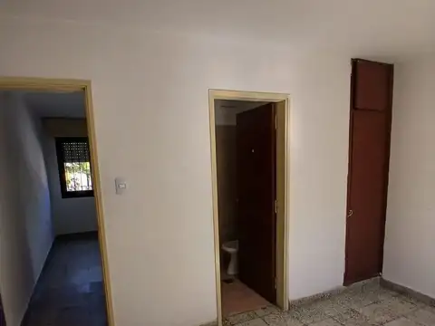 Departamento en Alquiler en Los Naranjos, $ 450.000