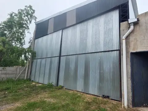 Alquiler Galpón 240 mts, Luján centro