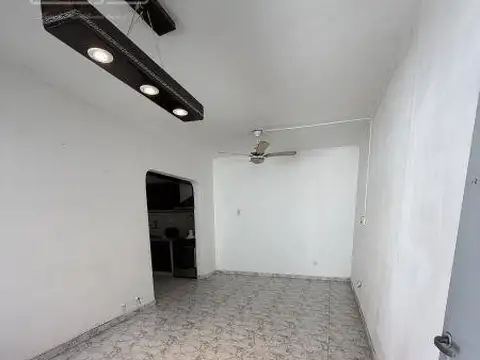 Depto Tipo Casa en Alquiler de 2 dormitorios