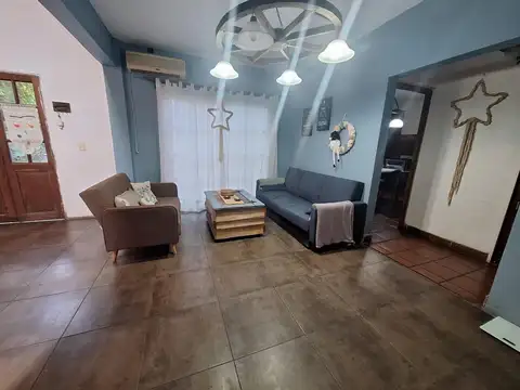 Casa en Venta en Villa Gobernador Udaondo, USD 250.000