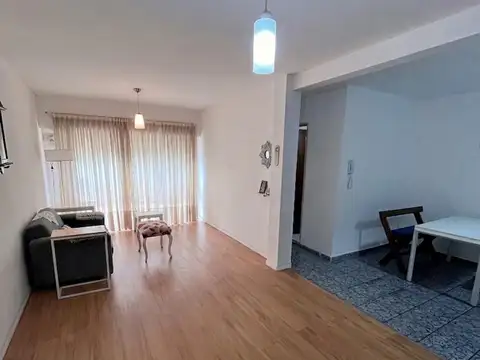 Pavón 5400, Piso 01