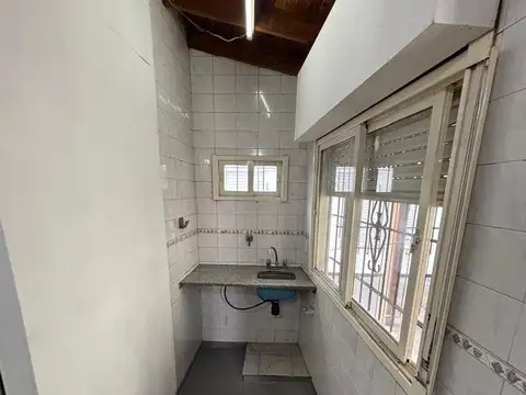 Depto Tipo Casa 2 ambientes con 1 baño