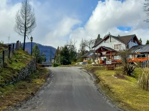 Hotel en Venta en Villa la Angostura, USD 1.900.000
