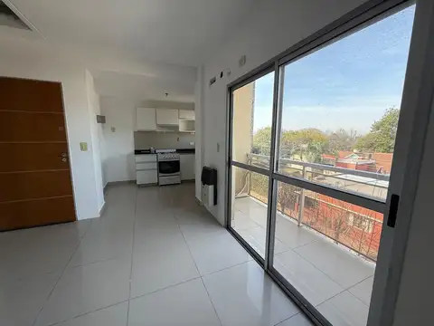 ALQUILER DEPTO. DUPLEX 3 AMB. BALCÓN/COCH. - HAEDO