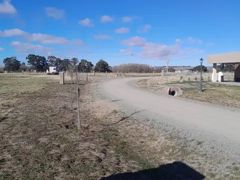 dos lotes juntos  barrio las verbenas sierra  de la ventana 100
