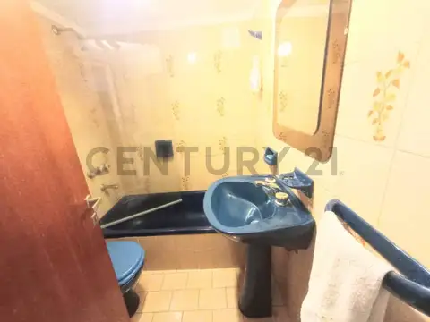 Departamento 5 ambientes con 2 baños