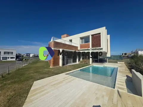 Casa en Venta 1 año