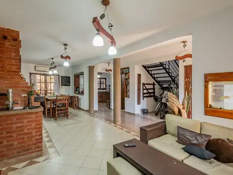 Venta Casa de dos plantas -  Ezeiza