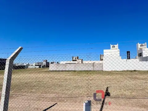 Lote en OPORTUNIDAD  San Ignacio Village (barrio privado)