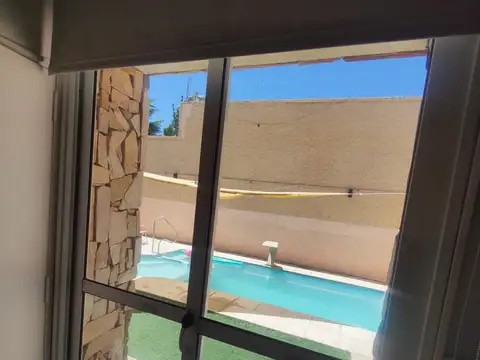 Casa 2 ambientes con 1 baño