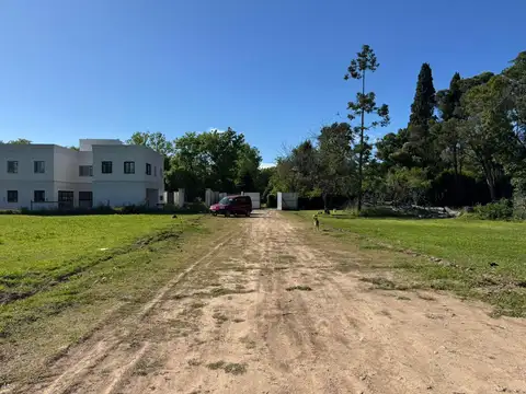 VENTA LOTE EN BARRIO CERRADO LIHUEN ENTRE CAMINOS