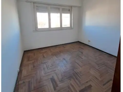 Depto Tipo Casa en Venta al Este