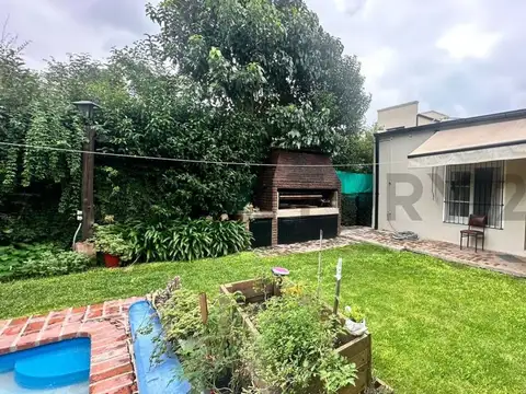 VENTA - CASA EN BELLA VISTA 4 AMBIENTES - APTA CRÉDITO