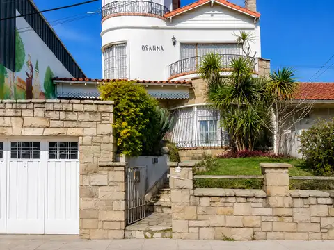 Merlo - Venta - Casa 5 ambientes