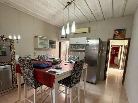 Casa 5 ambientes con 1 baño
