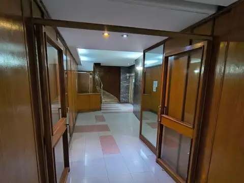 Yerbal 2200, Piso 1