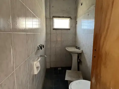 VENTA CASA 4 AMBIENTES VILLA LUZURIAGA