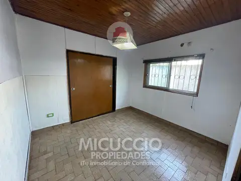 Casa 3 ambientes con 1 baño